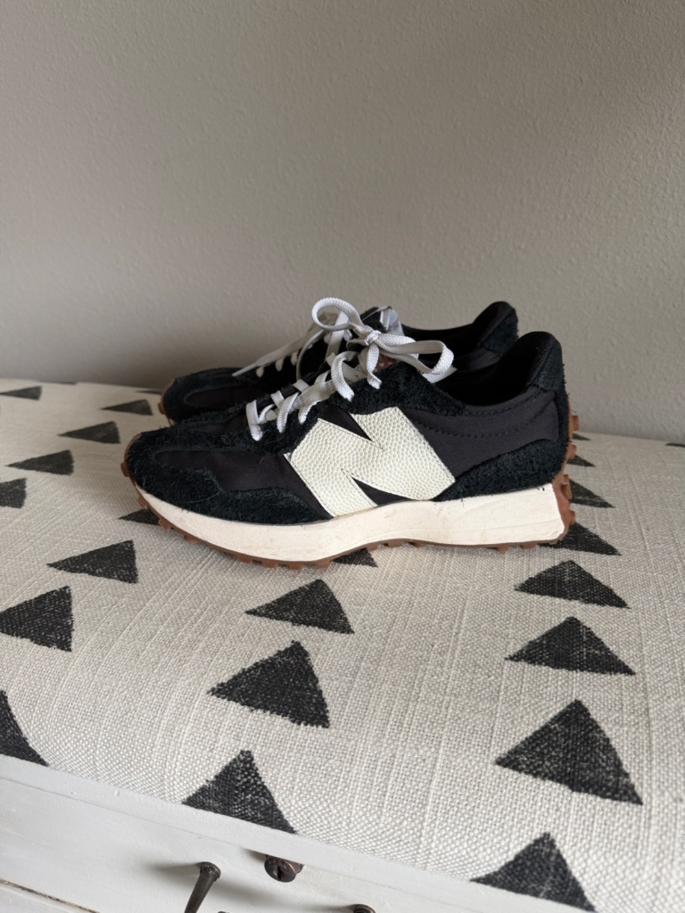 New Balance 327 Black & White Athletic Sneakers